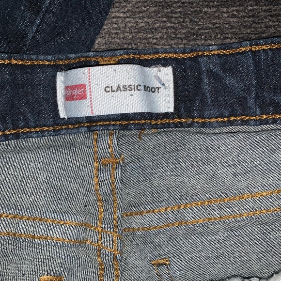 Boys Wrangler classic bootcut jeans, size 12Husky - Picture 2 of 4